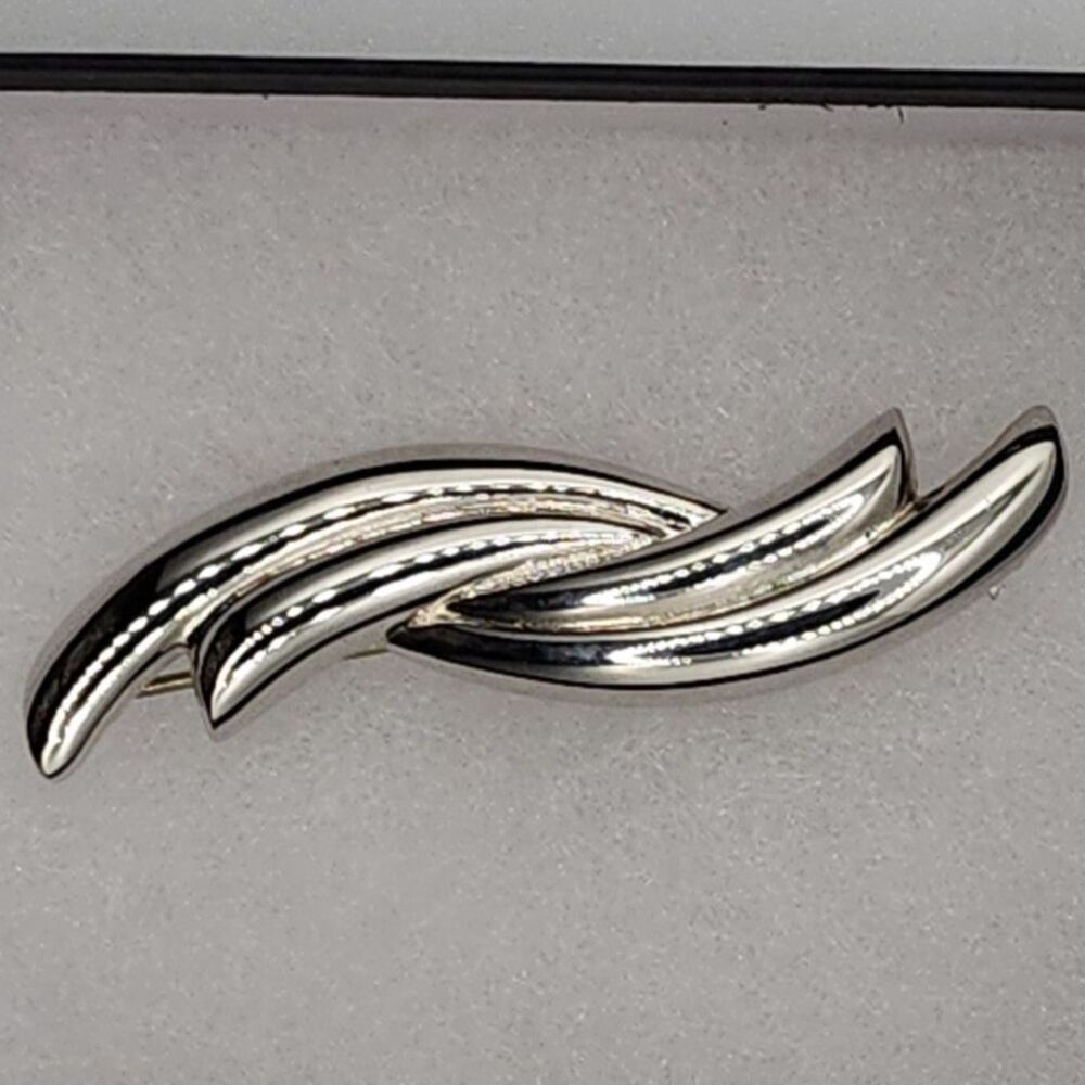 Vintage Monet Swirl brooch